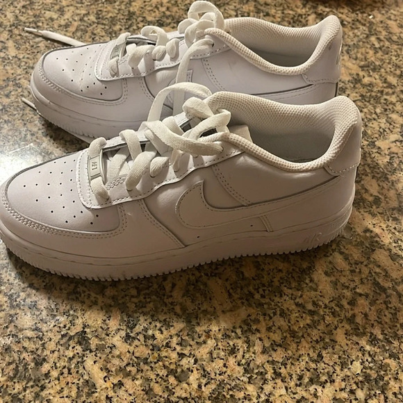 Nike AF1 - Picture 2 of 9